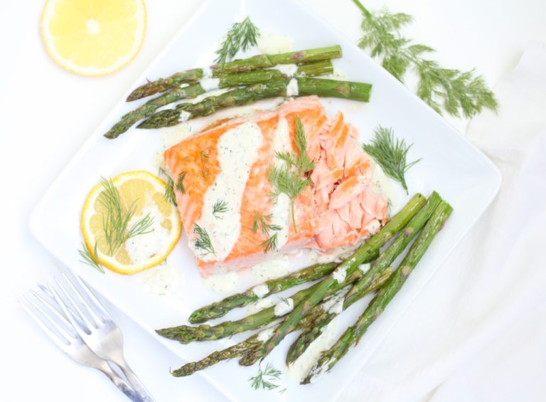 Sheet Pan Roasted Salmon and Asparagus with Creamy Lemon-Dill Dressing ...